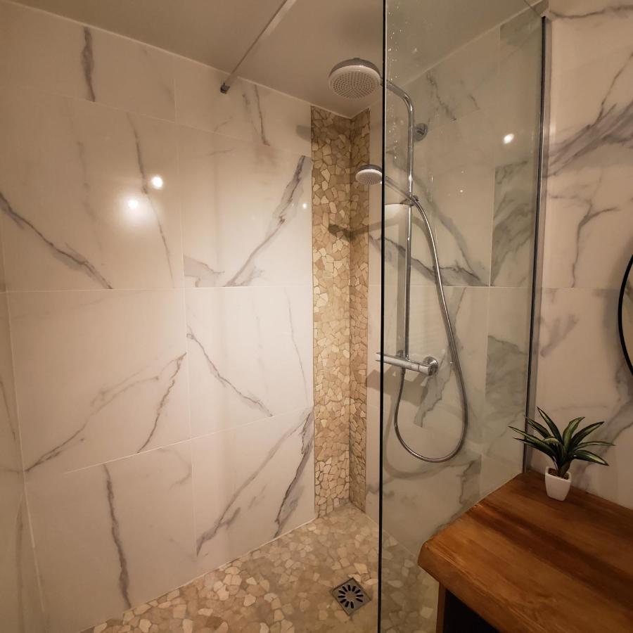 شقة Joli T4 Renove Climatise Entre St Charles/Le Vieux-Port مارسيليا المظهر الخارجي الصورة
